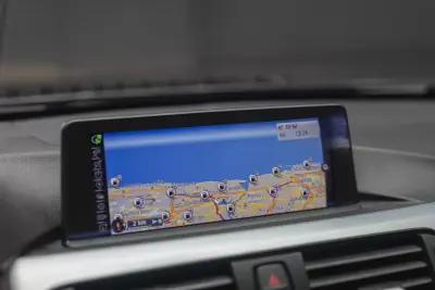 BMW 420 2016 - 19500 EUR, 199992 km - AUTO.MOTO.pt - 199992km - foto 17 de 27