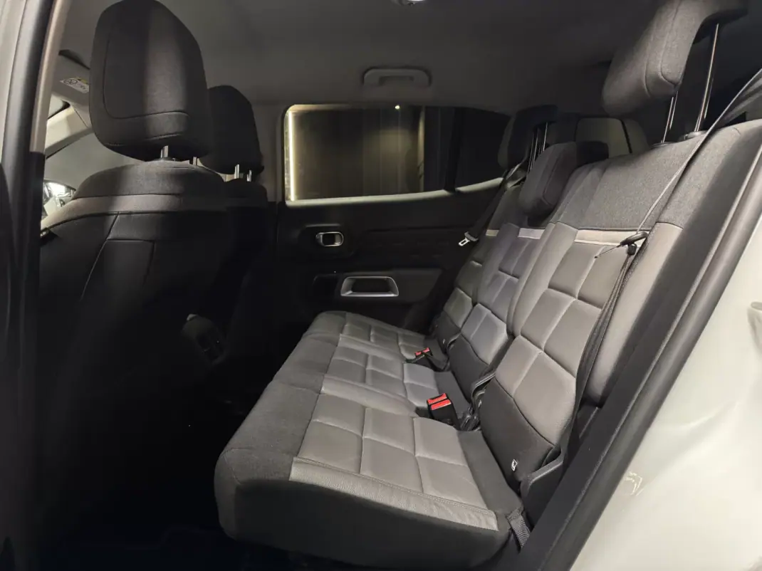 Citroën C5 Aircross 2021 - 20990 EUR, 155900 km - AUTO.MOTO.pt - 155900km - foto 32 de 37