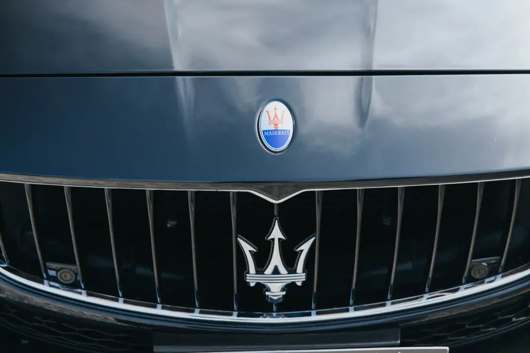 Maserati Quattroporte 2014 - 38900 EUR, 67105 km - AUTO.MOTO.pt - 67105km - foto 4 de 46