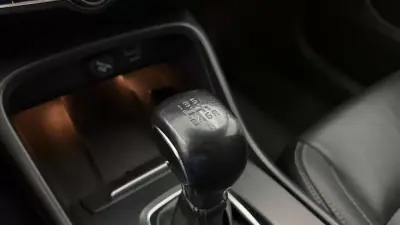 Volvo XC 40 2018 - 24990 EUR, 65080 km - 65080km - foto 25 de 30