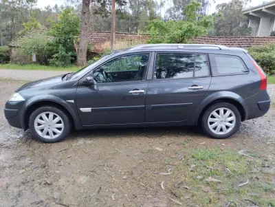 Renault Mégane Break 2006 - 2999 EUR, 270000 km - AUTO.MOTO.pt - 270000km - foto 4 de 22