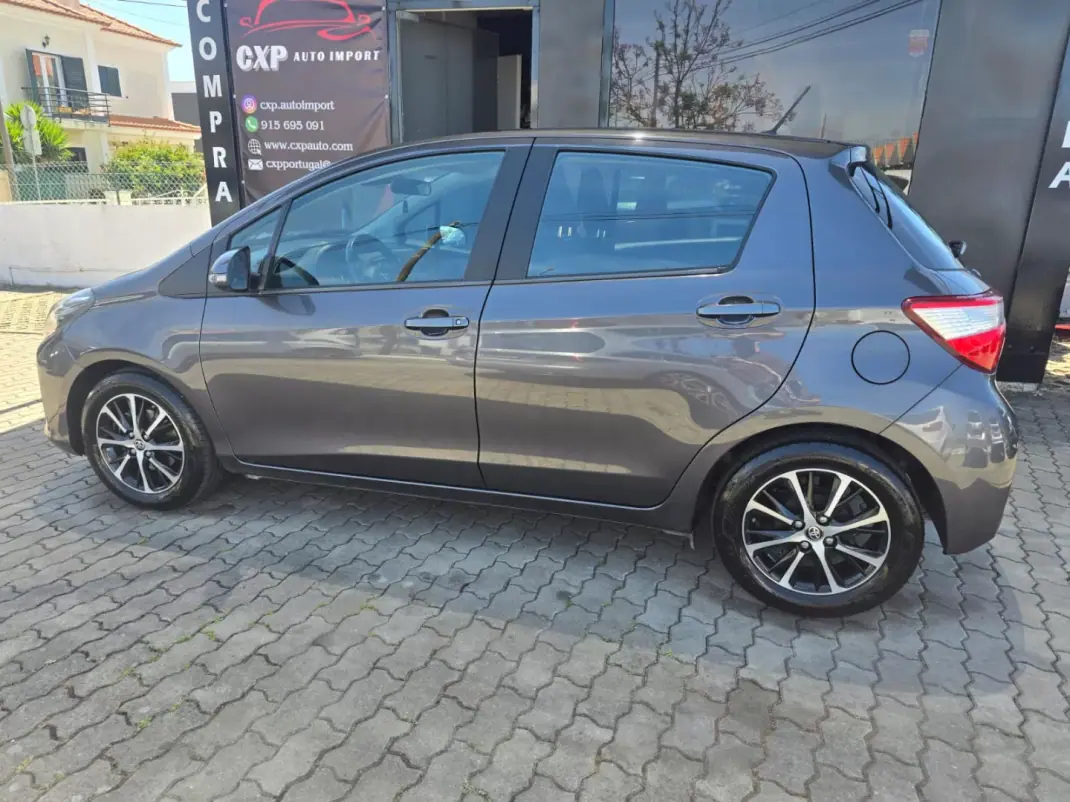 Toyota Yaris 2020 - 12900 EUR, 127000 km - 127000km - foto 4 de 17