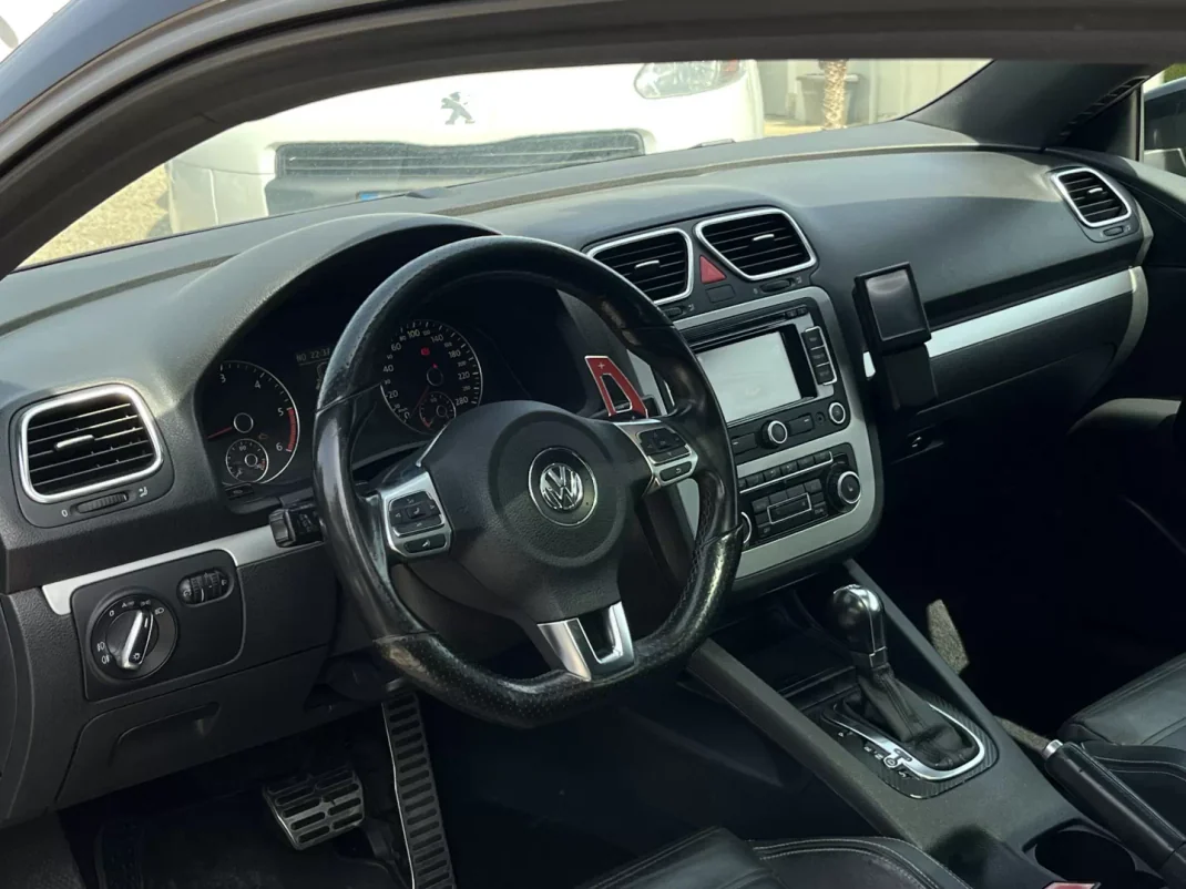 Volkswagen Scirocco 2010 - 13900 EUR, 255000 km - AUTO.MOTO.pt - 255000km - foto 3 de 16