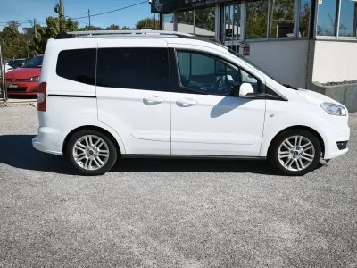 Ford Tourneo Courier 2018 — photo 6 of 40