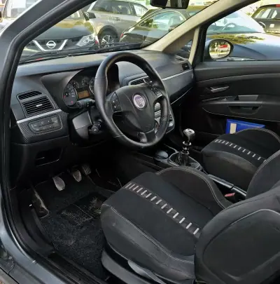 Fiat Grande Punto 2009 - 3950 EUR, 240503 km - 240503km - foto 3 de 26