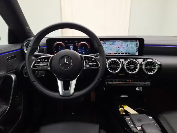 Mercedes-Benz CLA 250 2022 - 24950 EUR, 152503 km - AUTO.MOTO.pt - 152503km - foto 8 de 16