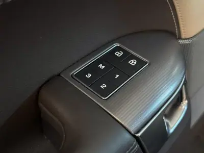 Land Rover Range Rover Sport 2021 - 48750 EUR, 106924 km - AUTO.MOTO.pt - 106924km - foto 15 de 20