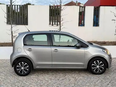 Volkswagen Up! 2016 - 8450 EUR, 35000 km - 35000km - foto 8 de 18