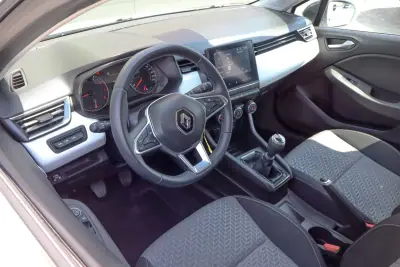 Renault Clio 2021 - 13500 EUR, 80241 km - 80241km - foto 9 de 30