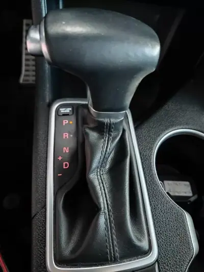 Kia Sportage 2021 - 19750 EUR, 67500 km - AUTO.MOTO.pt - 67500km - foto 31 de 36