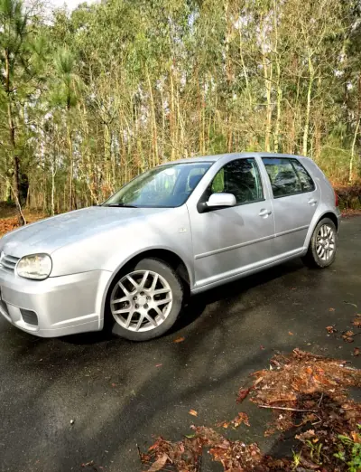 Volkswagen Golf 2001 - 4990 EUR, 358400 km - AUTO.MOTO.pt - 358400km - foto 4 de 23