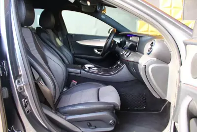 Mercedes-Benz E 300 2019 - 23900 EUR, 178524 km - AUTO.MOTO.pt - 178524km - foto 14 de 34