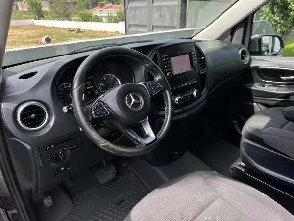 Mercedes-Benz Vito Tourer 2016 - 24900 EUR, 286000 km - AUTO.MOTO.pt - 286000km - foto 26 de 54