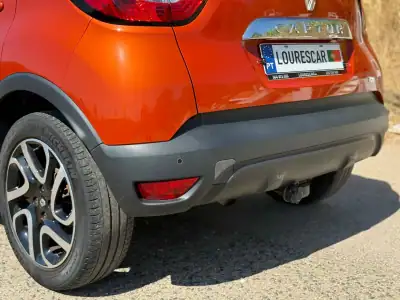 Renault Captur 2016 - 11900 EUR, 102000 km - AUTO.MOTO.pt - 102000km - foto 35 de 50