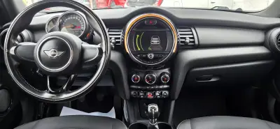 MINI 5 Portas 2018 - 13995 EUR, 77700 km - 77700km - foto 8 de 17