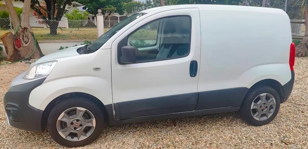 Fiat FIORINO C/IVA AC PORTA LATERAL 2020 - 9750 EUR, 166000 km - AUTO.MOTO.pt - 166000km - foto 3 de 11