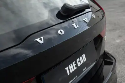 Volvo V60 2019 - 18400 EUR, 258859 km - AUTO.MOTO.pt - 258859km - foto 8 de 25