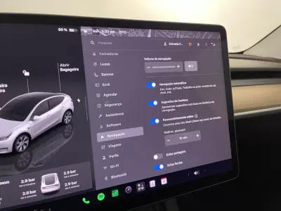 Tesla Model Y 2023 - 39500 EUR, 48000 km - 48000km - foto 26 de 43
