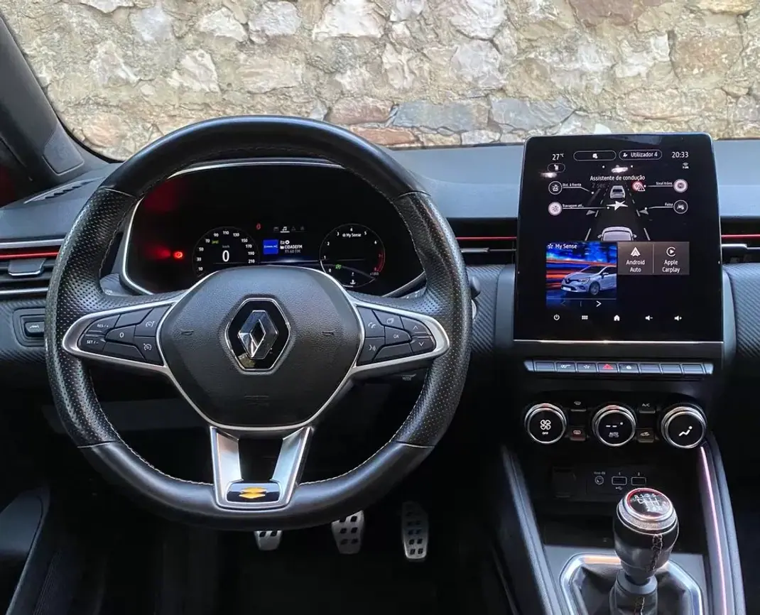Renault Clio 2022 - 15900 EUR, 75184 km - AUTO.MOTO.pt - 75184km - foto 14 de 18
