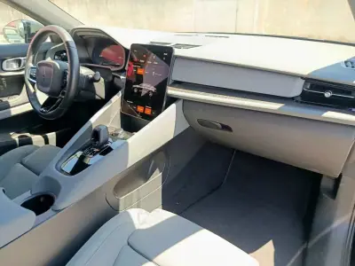 Polestar 2 2022 - 25900 EUR, 116000 km - AUTO.MOTO.pt - 116000km - foto 5 de 12