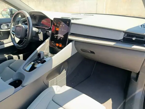 Polestar 2 2022 - 25900 EUR, 116000 km - AUTO.MOTO.pt - 116000km - foto 5 de 12