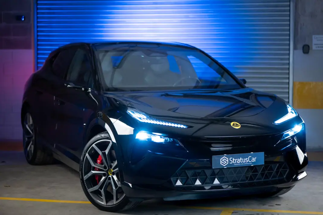 Lotus Eletre 2023 - 110000 EUR, 34626 km - AUTO.MOTO.pt - 34626km - foto 1 de 32