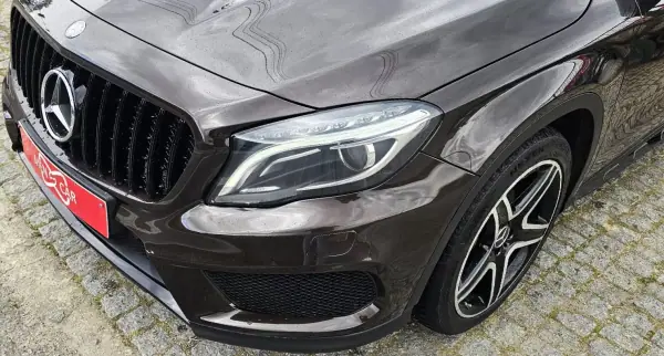 Mercedes-Benz GLA 180 2015 - 21500 EUR, 160000 km - AUTO.MOTO.pt - 160000km - foto 30 de 31