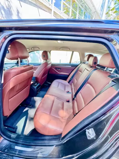 BMW 518 2014 - 13900 EUR, 219000 km - AUTO.MOTO.pt - 219000km - foto 13 de 20