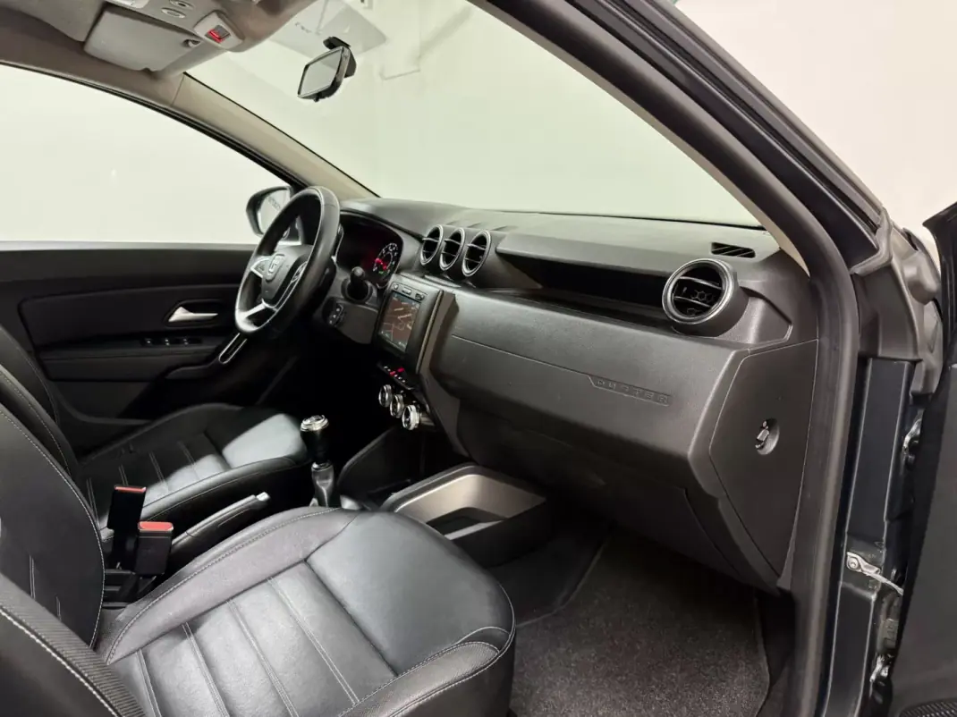 Dacia Duster 2020 - 15750 EUR, 128000 km - AUTO.MOTO.pt - 128000km - foto 53 de 60