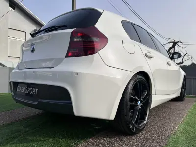 BMW 118 2009 - 10900 EUR, 240000 km - AUTO.MOTO.pt - 240000km - foto 12 de 14