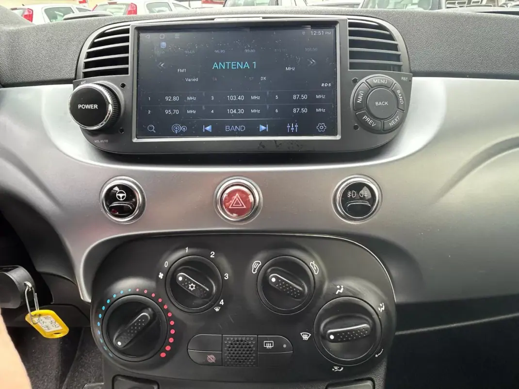 Fiat 500 2016 - 9200 EUR, 148546 km - AUTO.MOTO.pt - 148546km - foto 13 de 17