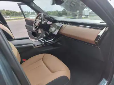 Land Rover Range Rover Sport 2023 - 129990 EUR, 20427 km - AUTO.MOTO.pt - 20427km - foto 30 de 33