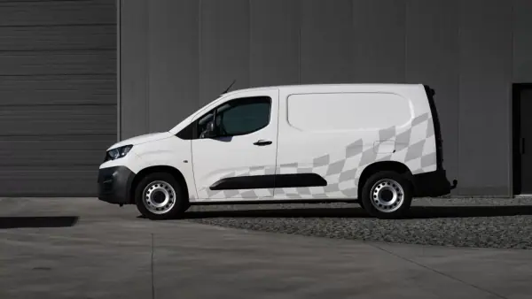 Peugeot Partner L2 caixa automática 130cv 2019 - 17900 EUR, 163000 km - AUTO.MOTO.pt - 163000km - foto 2 de 30