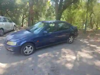 Honda Civic 2000 - 1600 EUR, 249876 km - AUTO.MOTO.pt - 249876km - foto 9 de 15