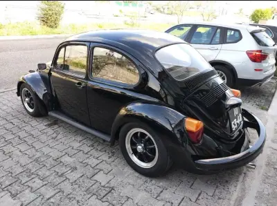 Volkswagen Carocha 1974 - 13900 EUR, 23000 km - AUTO.MOTO.pt - 23000km - foto 5 de 11