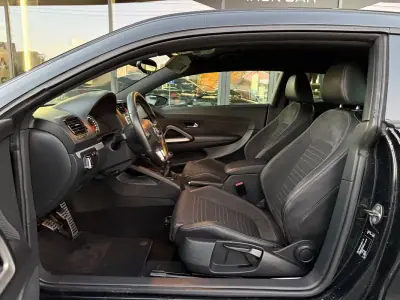 Volkswagen Scirocco 2009 - 11990 EUR, 178000 km - AUTO.MOTO.pt - 178000km - foto 12 de 17
