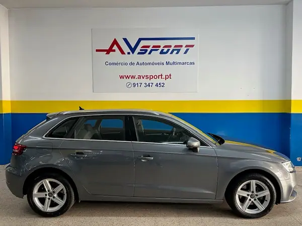Audi A3 Sportback 2019 - 16450 EUR, 174000 km - AUTO.MOTO.pt - 174000km - foto 2 de 25