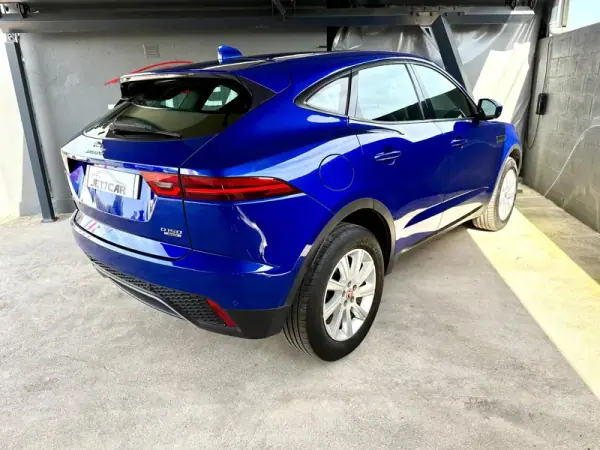 Jaguar E-Pace 2018 - 27990 EUR, 120110 km - AUTO.MOTO.pt - 120110km - foto 5 de 32
