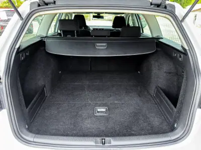 Volkswagen Passat Variant 2013 - 8500 EUR, 239977 km - AUTO.MOTO.pt - 239977km - foto 15 de 25