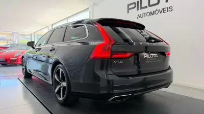 Volvo V90 2018 - 23990 EUR, 166090 km - AUTO.MOTO.pt - 166090km - foto 6 de 31