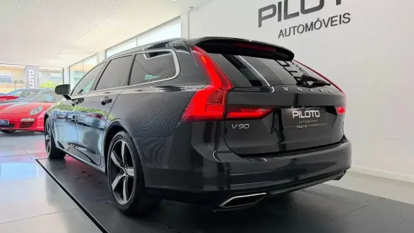Volvo V90 2018 - 23990 EUR, 166090 km - AUTO.MOTO.pt - 166090km - foto 6 de 31