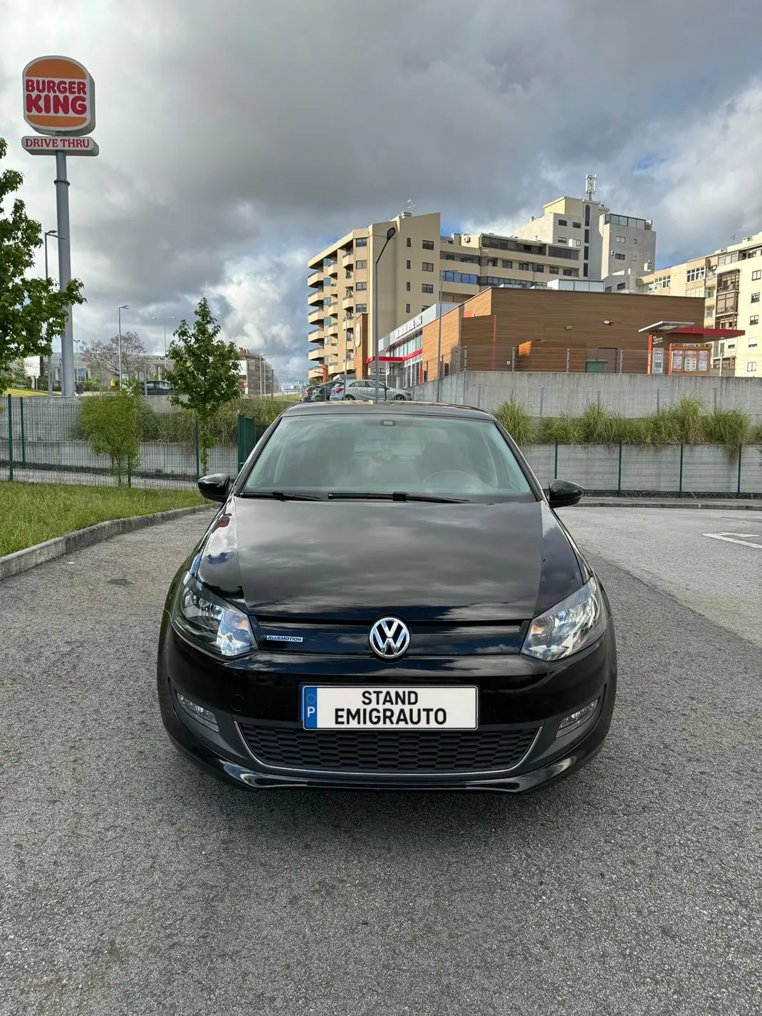 Volkswagen Polo 2011 - 6000 EUR, 83300 km - AUTO.MOTO.pt - 83300km - foto 1 de 7