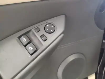 BMW 645 2004 - 23900 EUR, 87460 km - AUTO.MOTO.pt - 87460km - foto 29 de 36