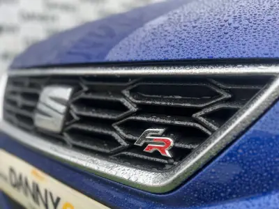 SEAT Leon 2019 - 16750 EUR, 99000 km - AUTO.MOTO.pt - 99000km - foto 14 de 17
