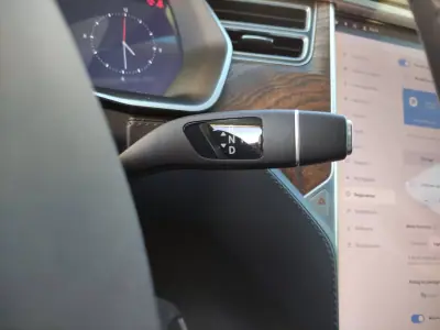 Tesla Model S 2017 - 34900 EUR, 150000 km - 150000km - foto 13 de 33