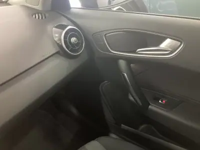Audi A1 2015 - 11900 EUR, 150000 km - AUTO.MOTO.pt - 150000km - foto 12 de 32
