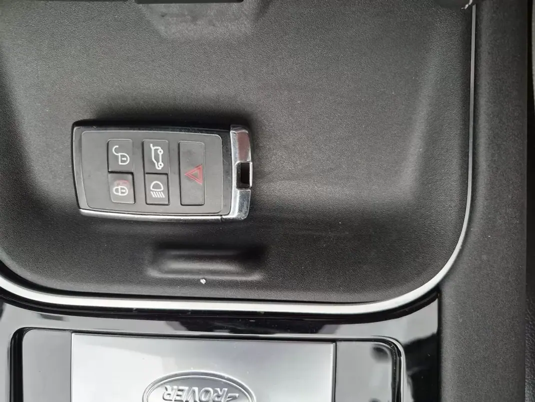 Land Rover Discovery Sport 2020 - 33900 EUR, 60481 km - AUTO.MOTO.pt - 60481km - foto 30 de 58