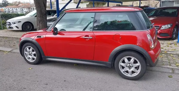 MINI One 2006 - 9500 EUR, 151000 km - AUTO.MOTO.pt - 151000km - foto 2 de 12