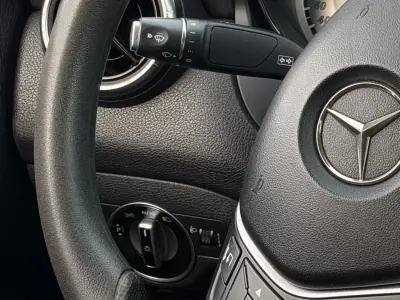 Mercedes-Benz CLA 200 2014 - 14500 EUR, 257000 km - 257000km - foto 13 de 14