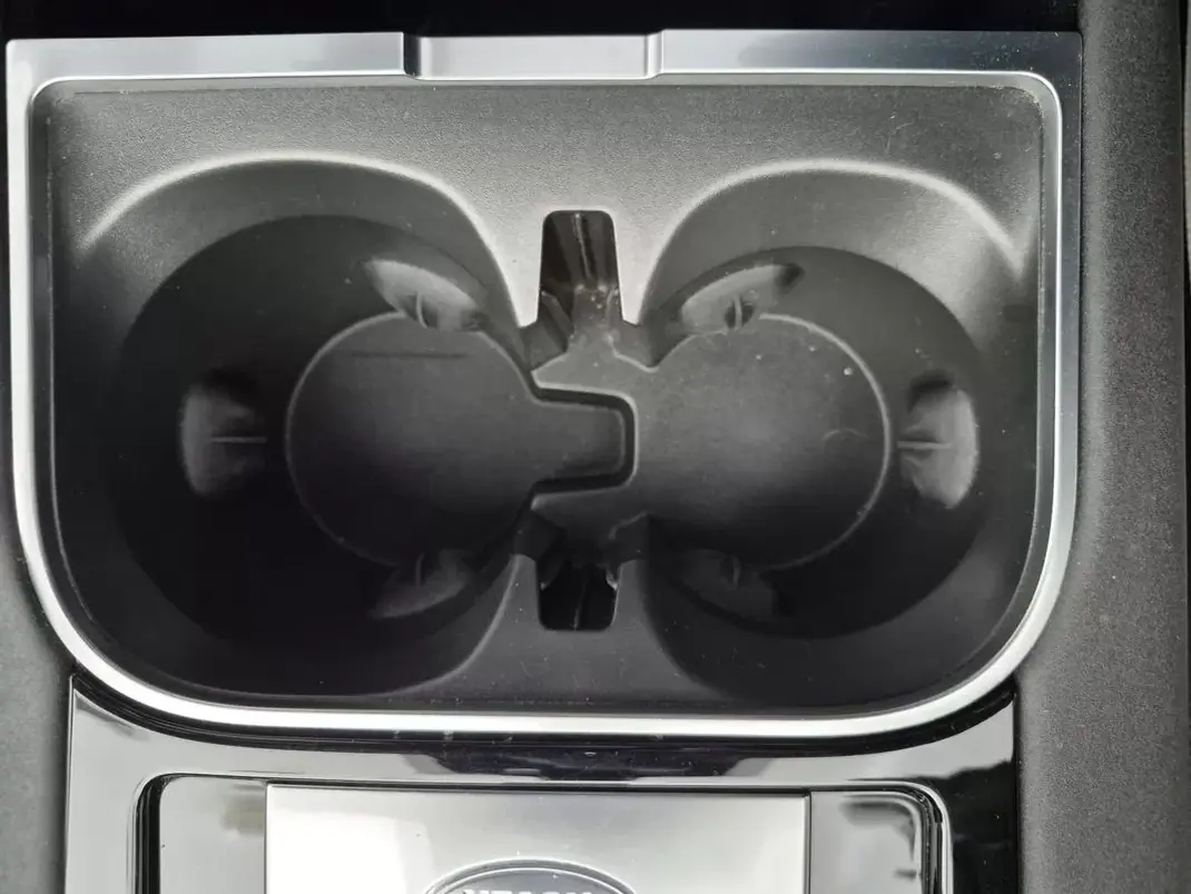 Land Rover Discovery Sport 2020 - 33900 EUR, 60481 km - AUTO.MOTO.pt - 60481km - foto 32 de 58